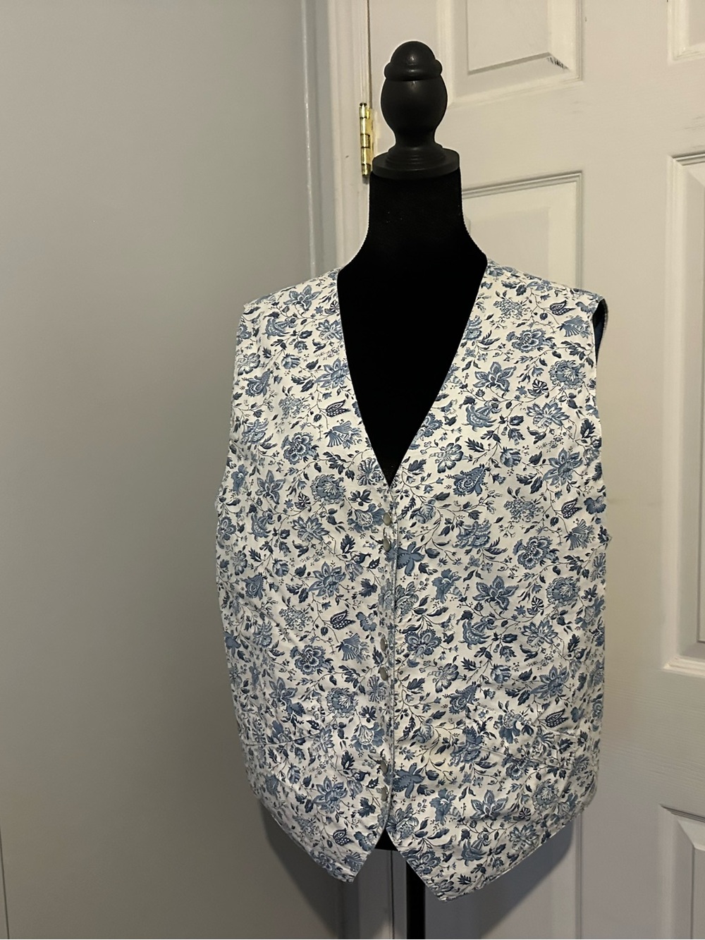 Discontinued Vintage Crazy Horse - Reversible Floral Vest – Size M